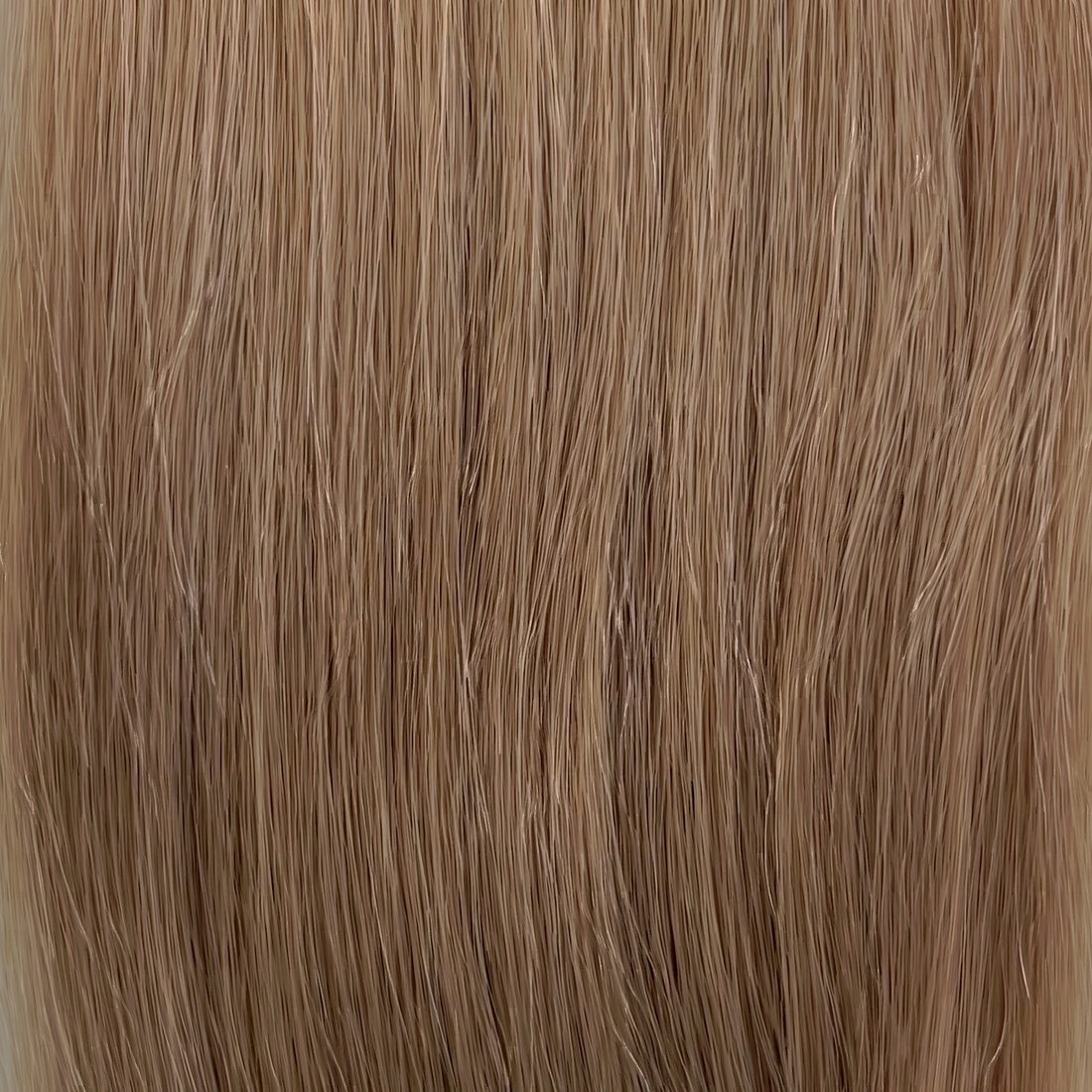 Shade 12 hair colour swatch