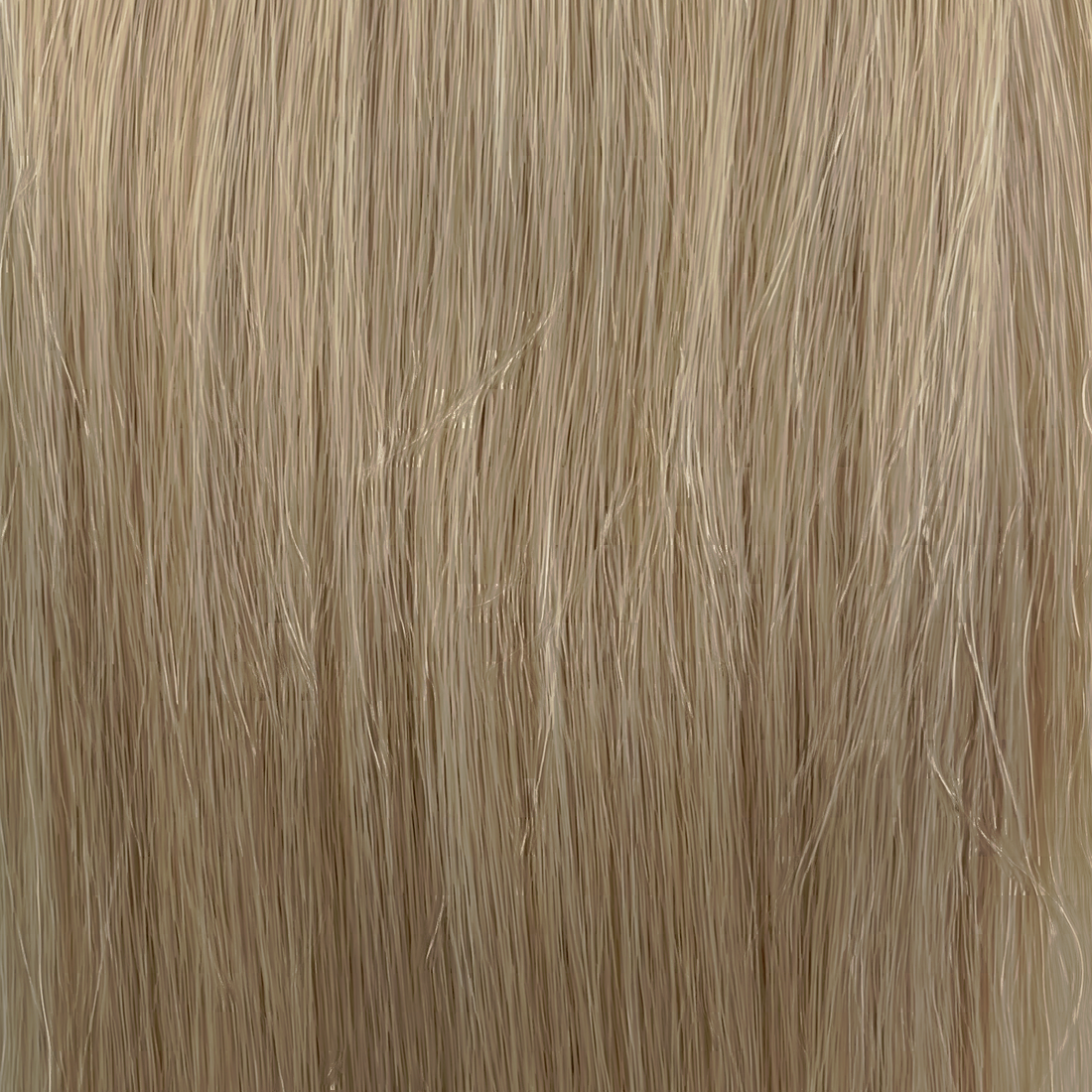 M18/60 (Iced) hair colour swatch